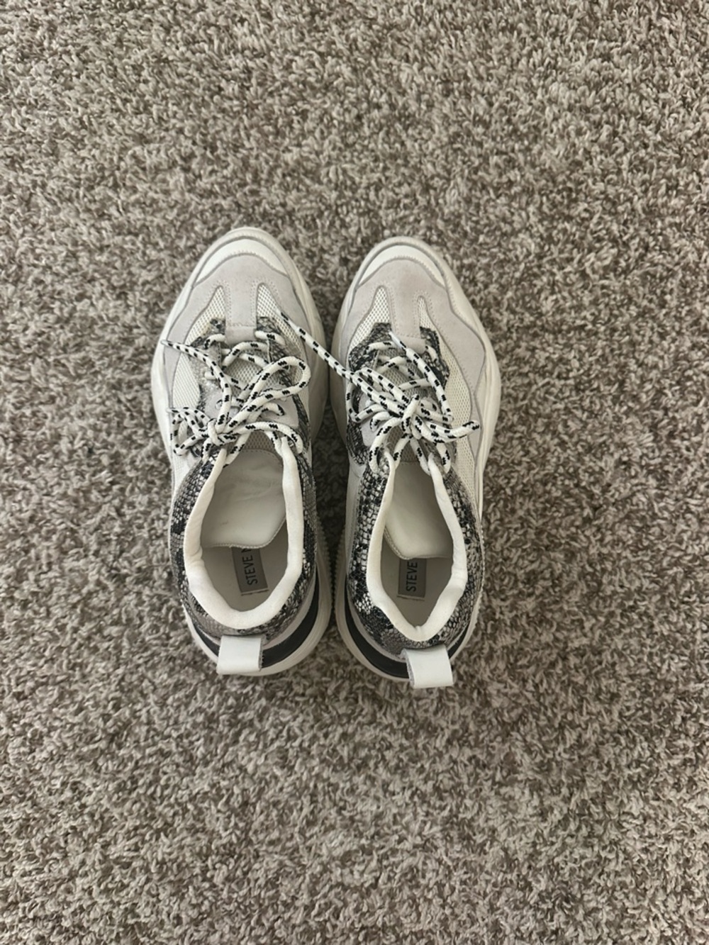 Steve Madden Antonia sneakers size 8